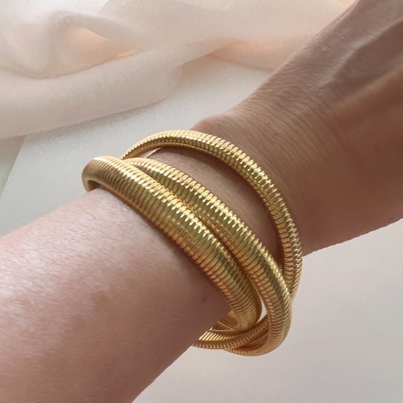 Chunky Gold Bangle Bracelet - Picture 1 of 5